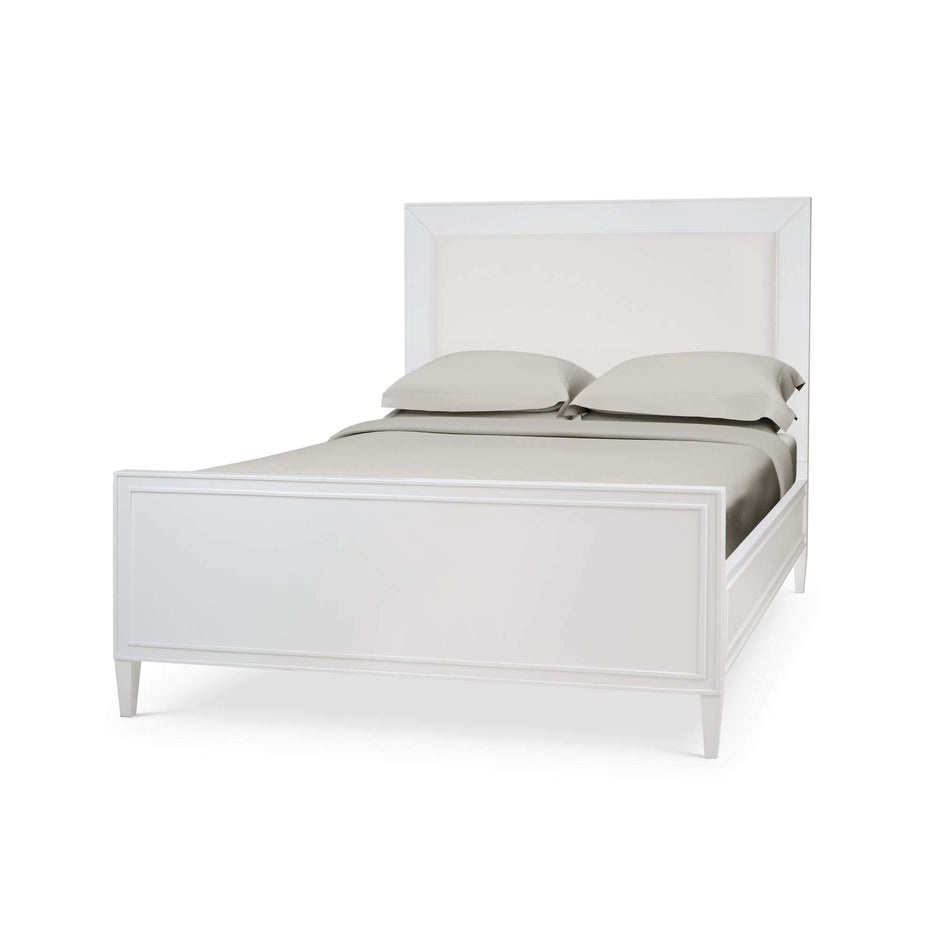 Belgravia Bed Queen in True White w/ Arctic White Performance Fabric